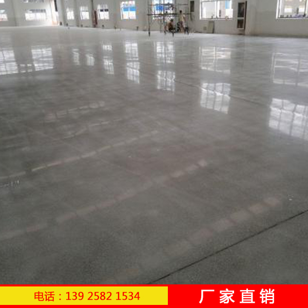 混凝土硬化劑?提高混凝土的耐磨性、抗壓性、致密性